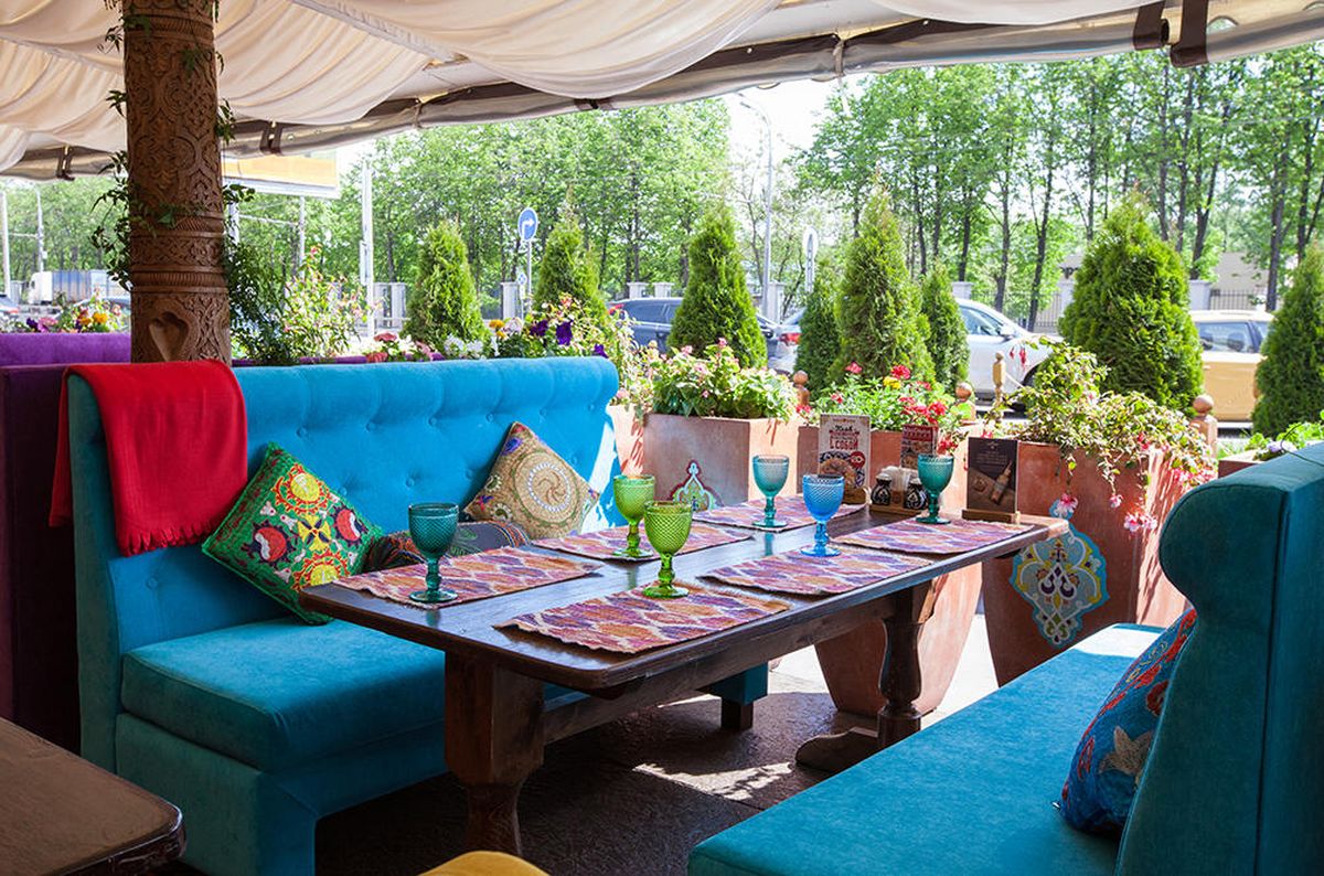 Летняя веранда ресторана Папа Карло